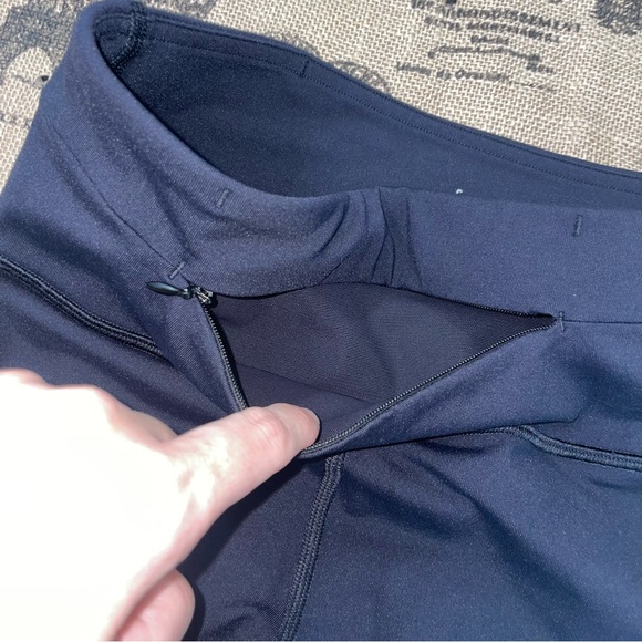 Nancy Rose Performance Black Ripped Slits High Rise Front Pocket Legging Size 6 - Picture 5 of 16